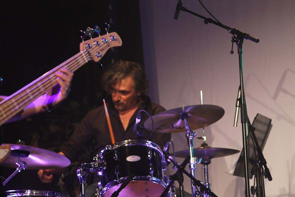 Olivier Eynaud de Faÿ à la batterie